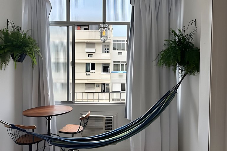 Apartamento em Copacabana a 150 metros da Praia