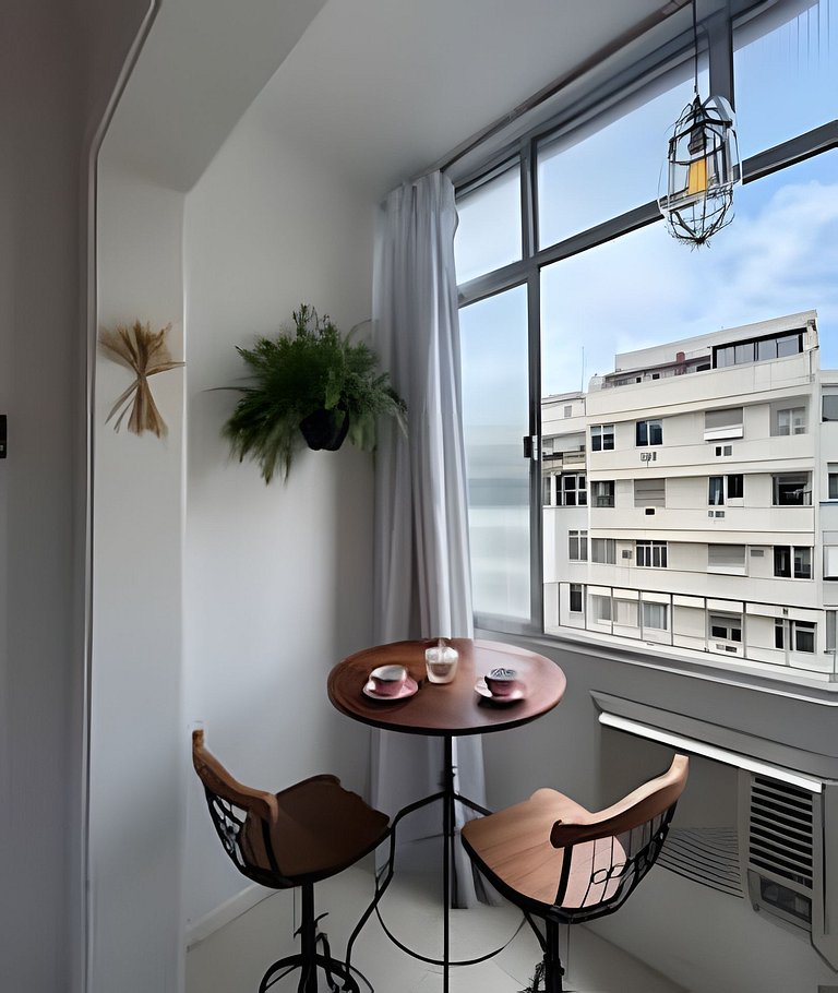 Apartamento em Copacabana a 150 metros da Praia