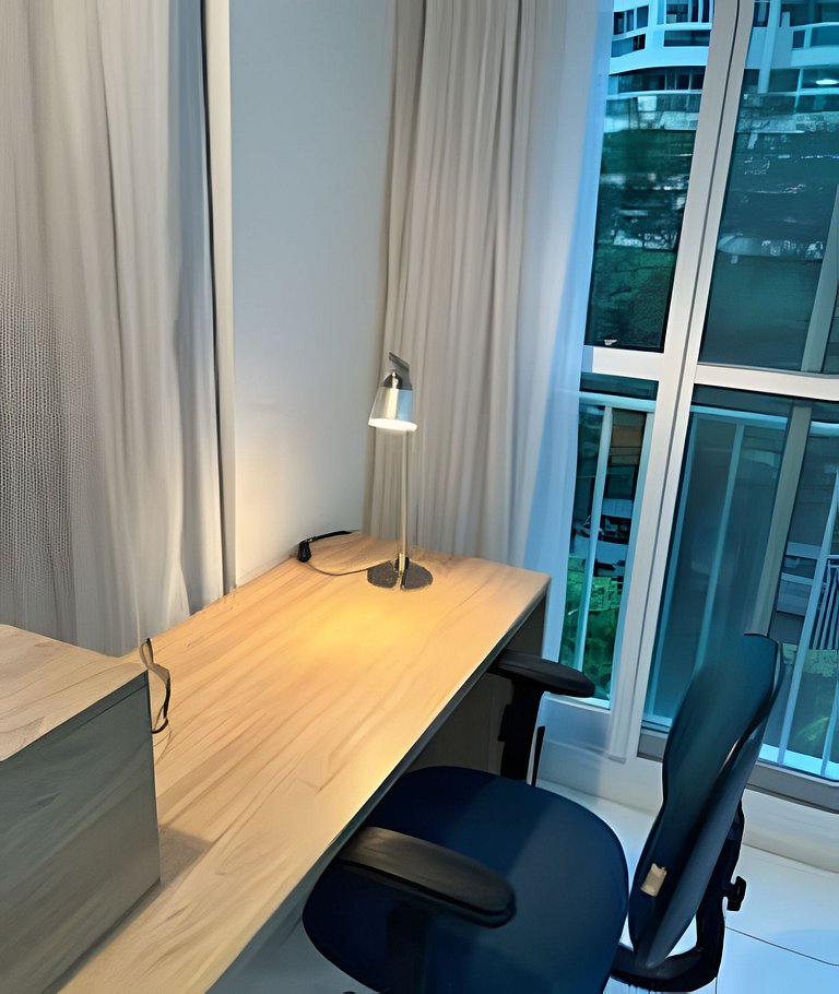 Flat em Rio2, cozinha equipada, piscina, internet de 500 Mb
