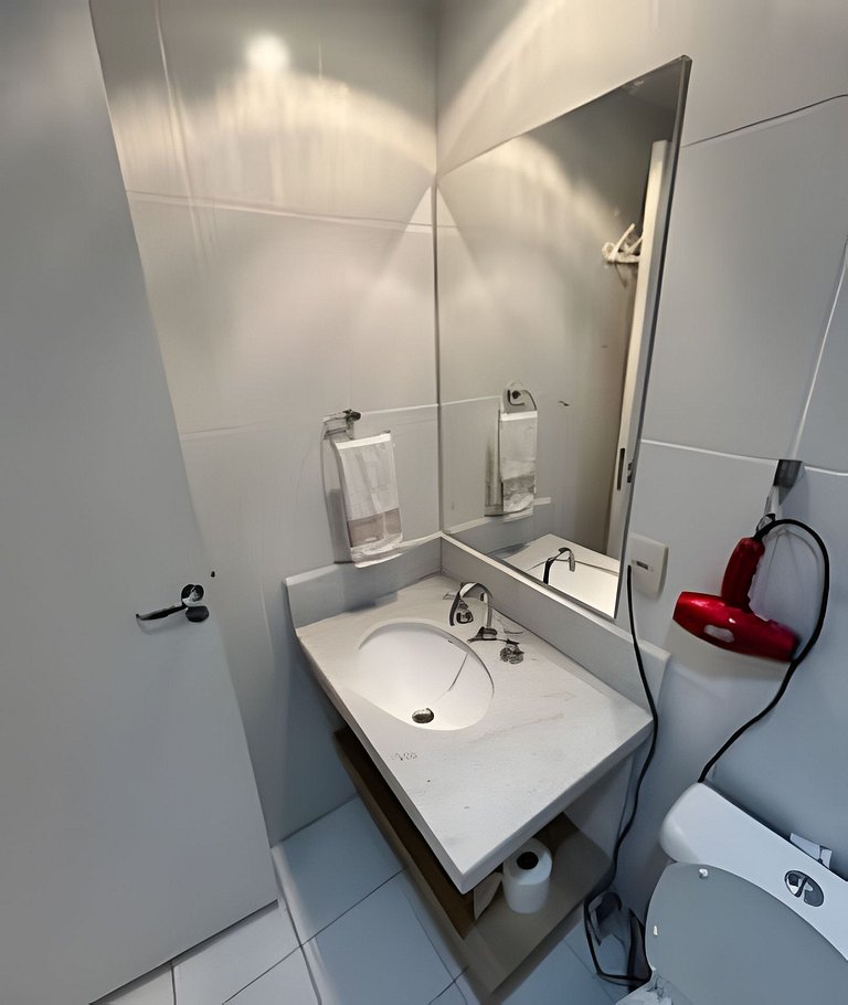 Flat em Rio2, cozinha equipada, piscina, internet de 500 Mb