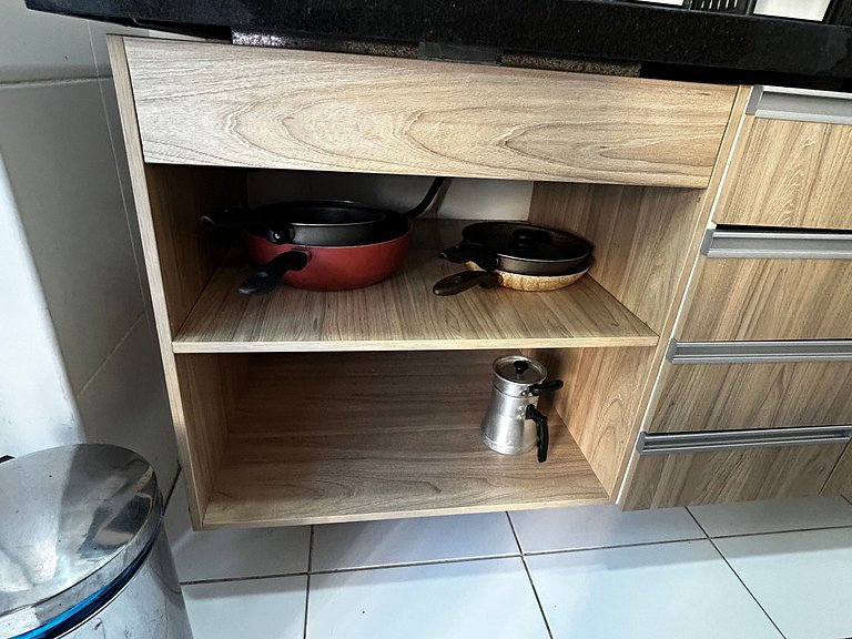 Flat em Rio2, cozinha equipada, piscina, internet de 500 Mb