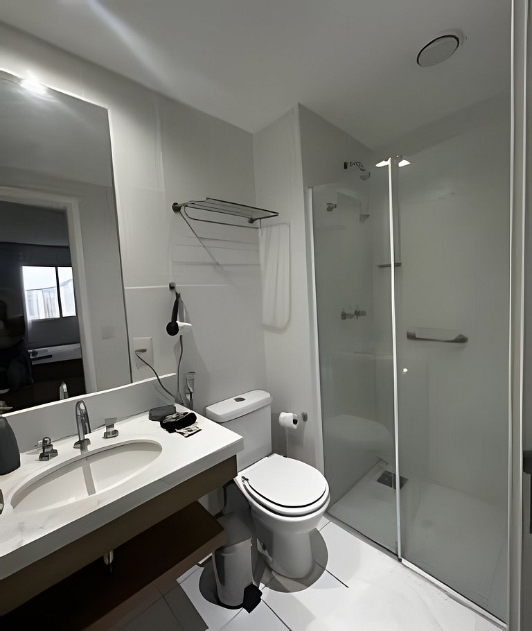 Flat |Cozinha |Lavanderia |Gym |Piscina |Sauna