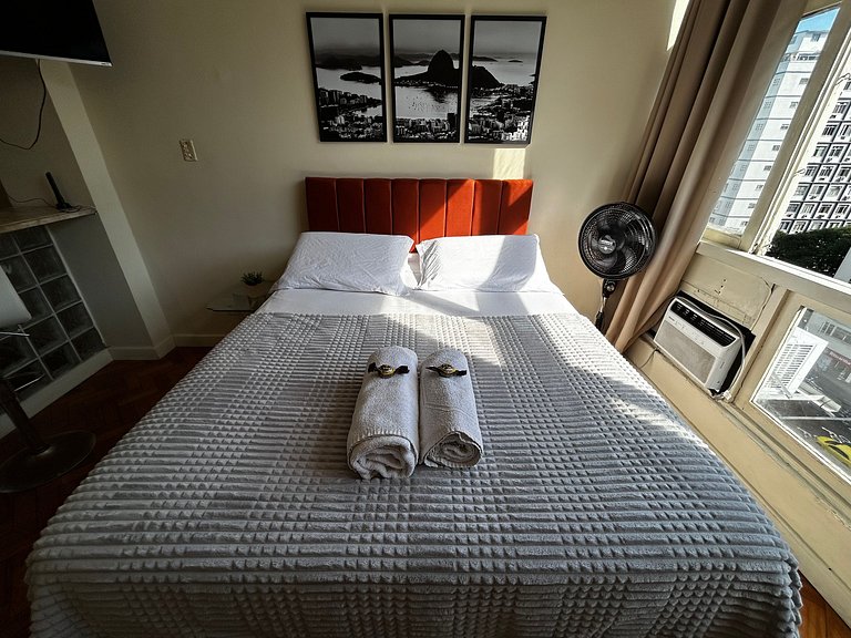 Apartamento em Copacabana vista lateral do mar