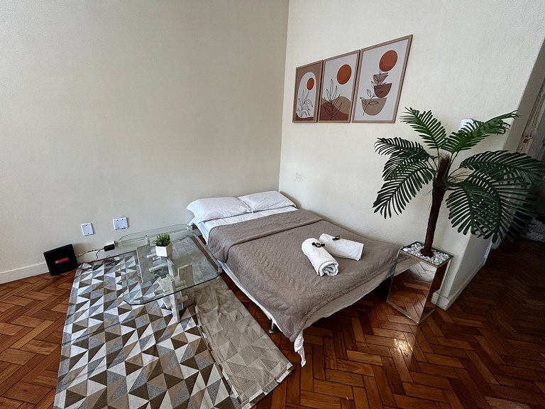 Apartamento em Copacabana vista lateral do mar