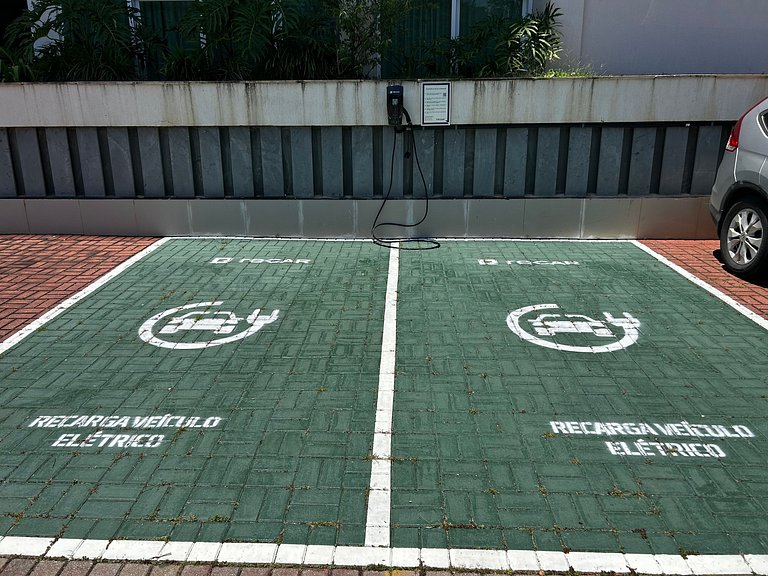 Flat |Cozinha |Lavanderia |Gym |Piscina |Sauna