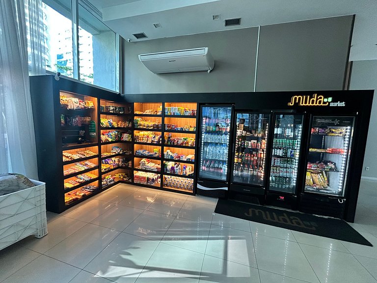 Suíte com mini cozinha e piscina