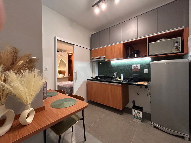 Apart | 150mts da Praia Copacabana| Moderno| Cozin