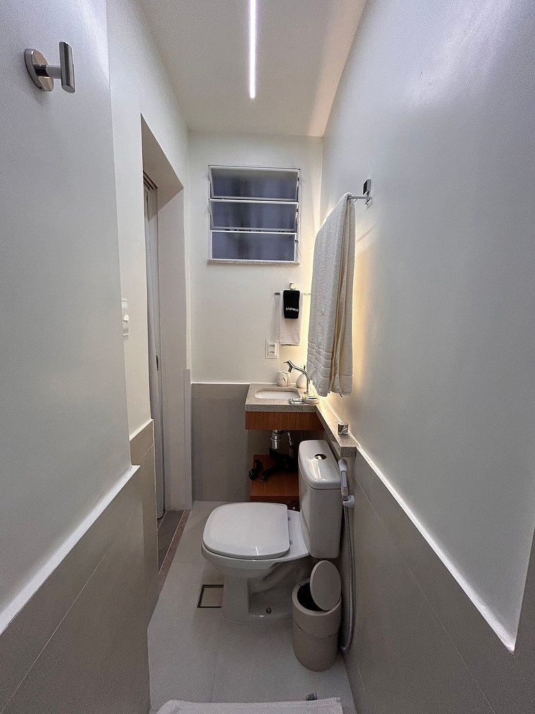 Apart | 150mts da Praia Copacabana| Moderno| Cozin