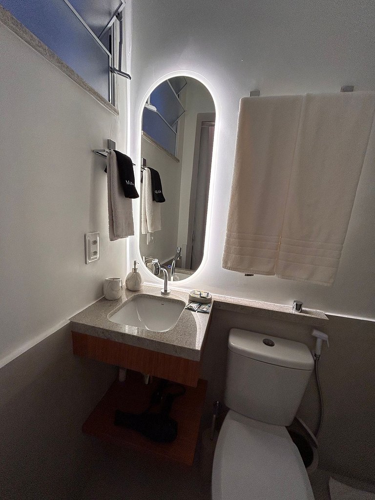 Apart | 150mts da Praia Copacabana| Moderno| Cozin